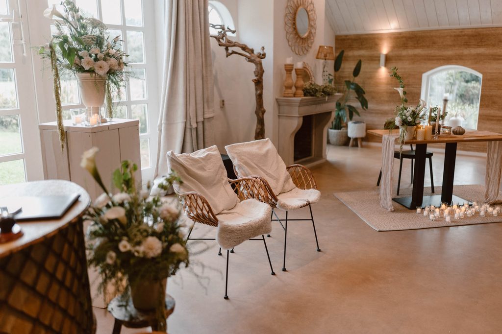 Ceremony room decorated with flowers and chairs, Mexican-Dutch wedding in the Netherlands